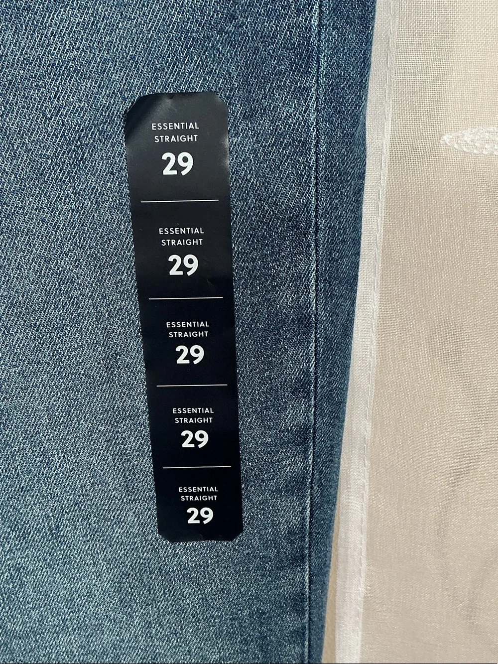 NWT J. Crew Cropped Essential Straight-Leg Jeans in Blue Wash women’s Sz 29